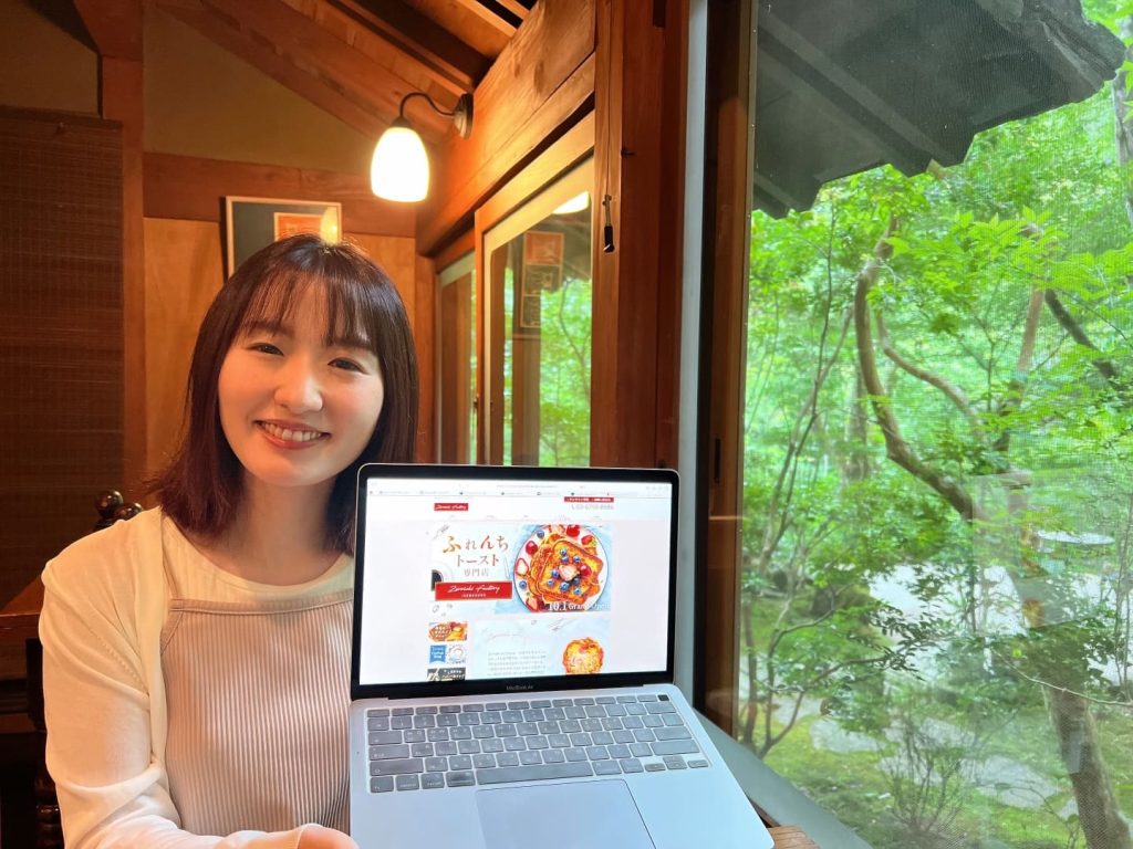 デザスクのカリキュラムとチーム制に感謝！スキルを身につけ、心許せる  